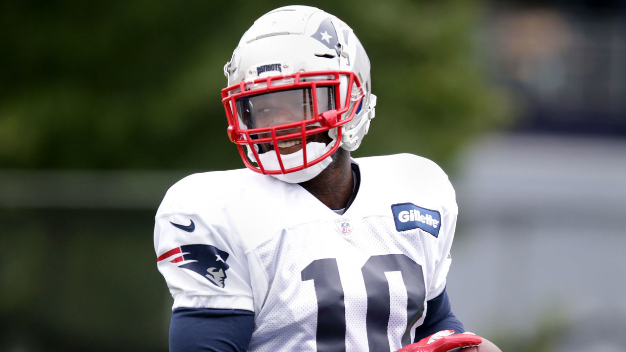 FOXBOROUGH, MA - SEPTEMBER 19: New England Patriots' Josh Gordon (10) participates in a drill during New England Patriots practice at the Gillette Stadium practice facility in Foxborough, MA on Sep. 19, 2018.