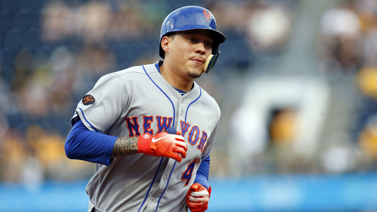 Wilmer Flores' season over due to arthritis, NY Mets to decide future