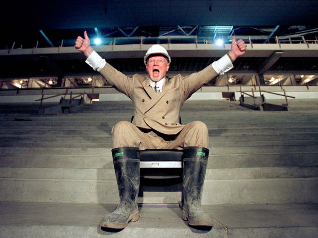 PHOTO: Don Cherry's 1st Saturday suit of the season is very Canadian