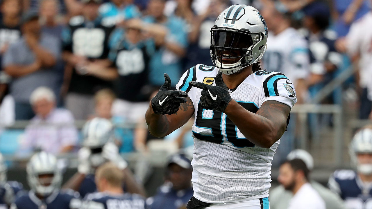 CHARLOTTE, NC - SEPTEMBER 09: Julius Peppers #90 of the Carolina Panthers reacts against the Dallas Cowboys in the second quarter during their game at Bank of America Stadium on September 9, 2018 in Charlotte, North Carolina.