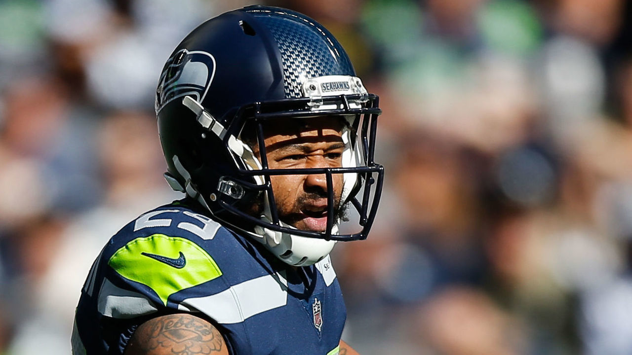 SEATTLE, WA - SEPTEMBER 23: Safety Earl Thomas #29 of the Seattle Seahawks direct the defense during the 3rd quarter against the Dallas Cowboys at CenturyLink Field on September 23, 2018 in Seattle, Washington.