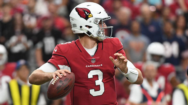 GLENDALE, AZ - SEPTEMBER 23: Quarterback Josh Rosen #3 of the Arizona Cardinals looks to make a pass in the second half of the NFL game against the Chicago Bears at State Farm Stadium on September 23, 2018 in Glendale, Arizona. The Chicago Bears won 16-14.
