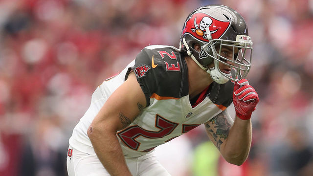 GLENDALE, AZ - SEPTEMBER 18: Strong safety Chris Conte #23 of the Tampa Bay Buccaneers in action during the NFL game against the Arizona Cardinals at the University of Phoenix Stadium on September 18, 2016 in Glendale, Arizona. The Cardinals defeated the Buccaneers 40-7.