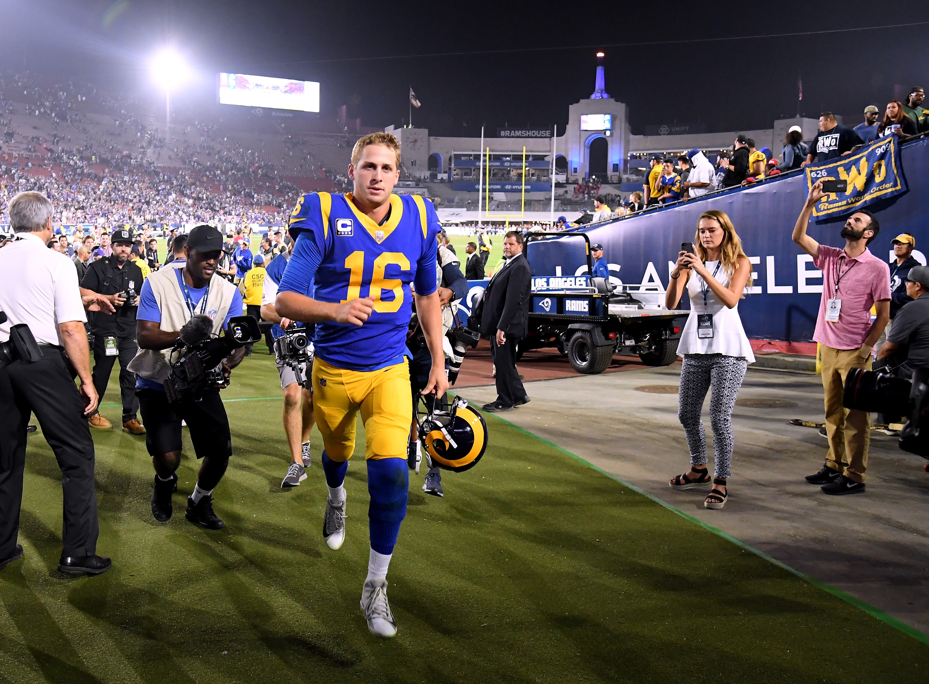 Goff throws for 376 yards, 3 TDs in Rams' 27-24 win vs Bucs - Red Deer  Advocate