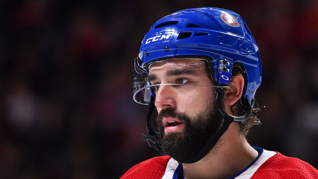 MONTREAL, QC - DECEMBER 09: David Schlemko #21 of the Montreal Canadiens looks on against the Edmonton Oilers during the NHL game at the Bell Centre on December 9, 2017 in Montreal, Quebec, Canada. The Edmonton Oilers defeated the Montreal Canadiens 6-2.