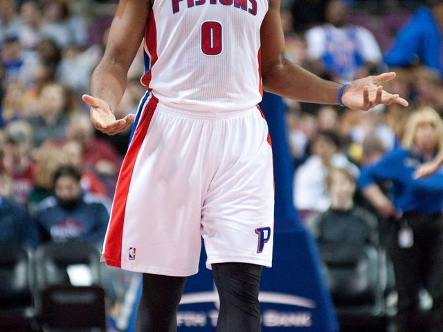 Detroit Pistons' Andre Drummond wears misspelled jersey in Chicago