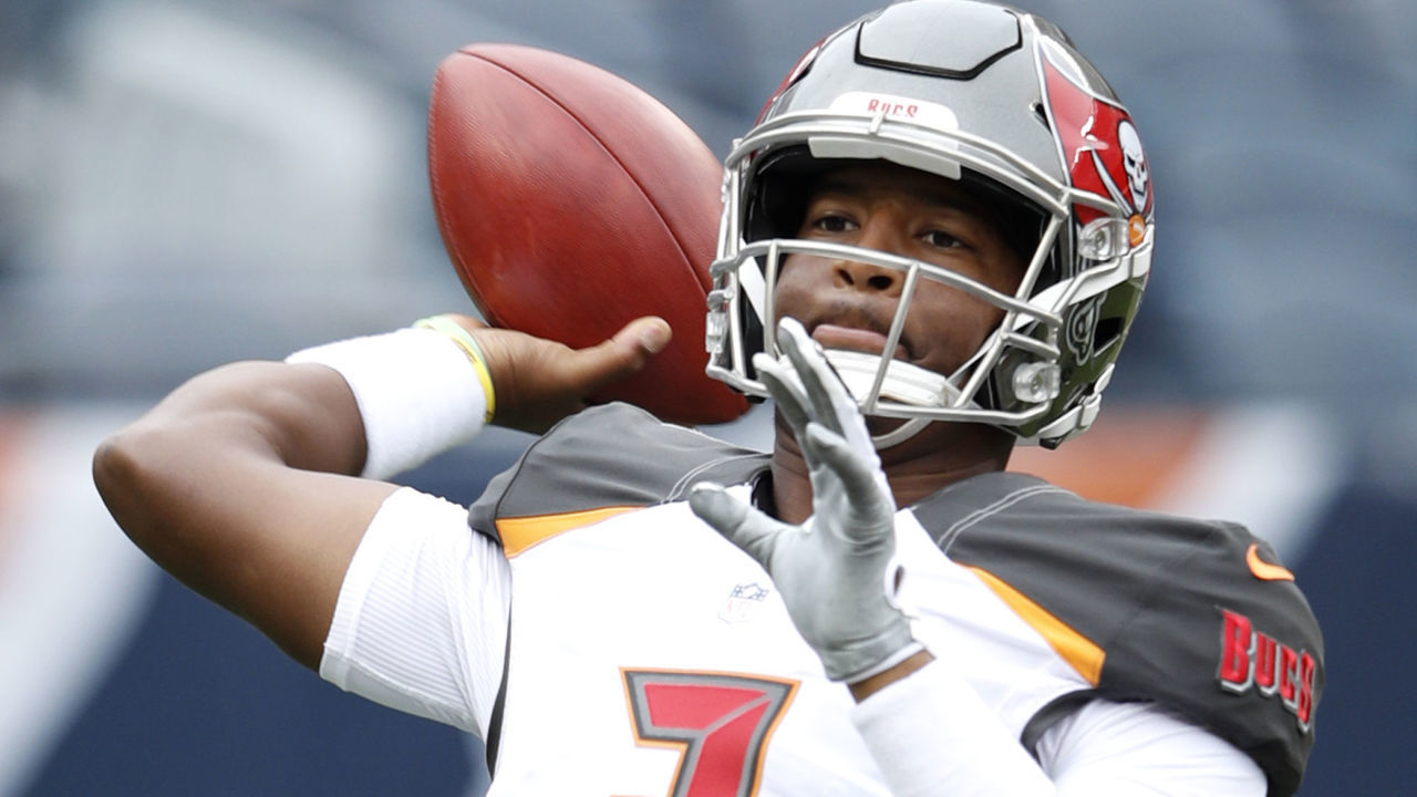 CHICAGO, IL - SEPTEMBER 30: Quarterback Jameis Winston #3 of the Tampa Bay Buccaneers warms up prior to the game against the Chicago Bears at Soldier Field on September 30, 2018 in Chicago, Illinois.
