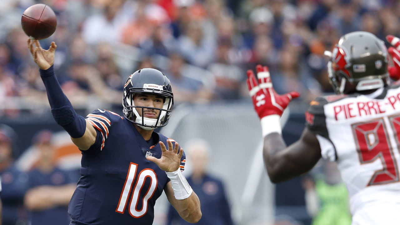 CHICAGO, IL - SEPTEMBER 30: Quarterback Mitchell Trubisky #10 of the Chicago Bears passes the football against the Tampa Bay Buccaneers in the first quarter at Soldier Field on September 30, 2018 in Chicago, Illinois.