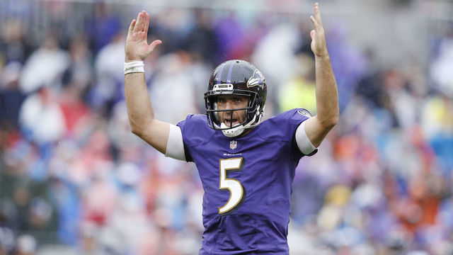 BALTIMORE, MD - SEPTEMBER 23: Joe Flacco #5 of the Baltimore Ravens celebrates after a touchdown run by Javorius Allen in the third quarter of the game against the Denver Broncos at M&T Bank Stadium on September 23, 2018 in Baltimore, Maryland. The Ravens won 27-14.