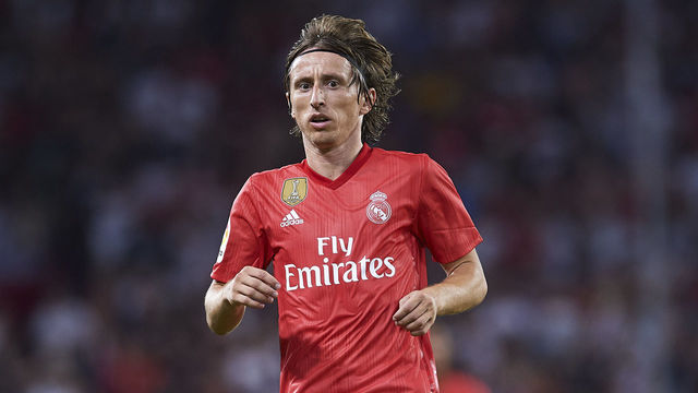 SEVILLE, SPAIN - SEPTEMBER 26: Luka Modric of Real Madrid CF looks on during the La Liga match between Sevilla FC and Real Madrid CF at Estadio Ramon Sanchez Pizjuan on September 26, 2018 in Seville, Spain.