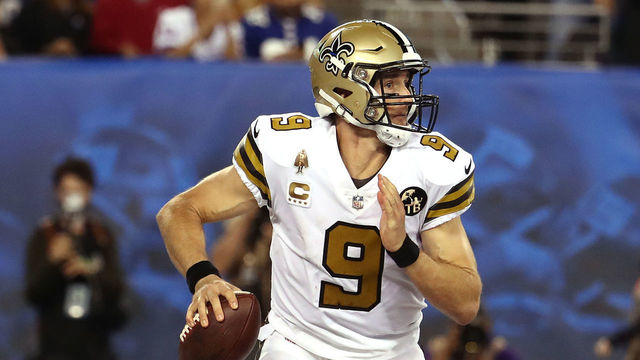 EAST RUTHERFORD, NEW JERSEY - SEPTEMBER 30: Drew Brees #9 of the New Orleans Saints in action against the New York Giants during their game at MetLife Stadium on September 30, 2018 in East Rutherford, New Jersey.