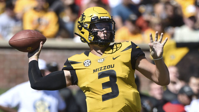 COLUMBIA, MO - SEPTEMBER 22: Quarterback Drew Lock #3 of the Missouri Tigers passes against the Georgia Bulldogs in the second quarter at Memorial Stadium on September 22, 2018 in Columbia, Missouri.