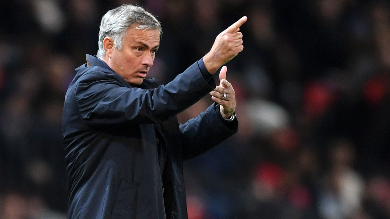 MANCHESTER, ENGLAND - OCTOBER 02: Jose Mourinho gives his team instructions during the Group H match of the UEFA Champions League between Manchester United and Valencia at Old Trafford on October 2, 2018 in Manchester, United Kingdom.