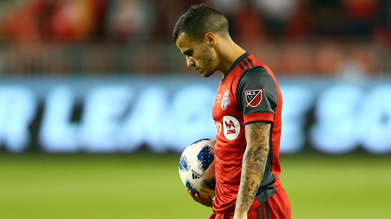 TORONTO, ON - SEPTEMBER 19: Sebastian Giovinco #10 of Toronto FC prepares for a free kick during the first half of the 2018 Campeones Cup Final against Tigres UANL at BMO Field on September 19, 2018 in Toronto, Canada.