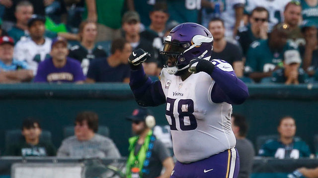 PHILADELPHIA, PA - OCTOBER 07: Defensive tackle Linval Joseph #98 of the Minnesota Vikings celebrates making a 64-yard touchdown after his fumble recovery against the Philadelphia Eagles during the second quarter at Lincoln Financial Field on October 7, 2018 in Philadelphia, Pennsylvania.