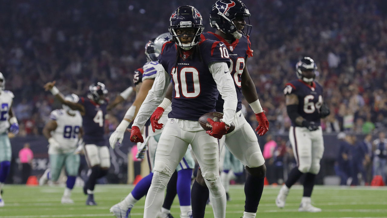 HOUSTON, TX - OCTOBER 07: DeAndre Hopkins #10 of the Houston Texans celebrates a catch against the Dallas Cowboys in the second quarter at NRG Stadium on October 7, 2018 in Houston, Texas.