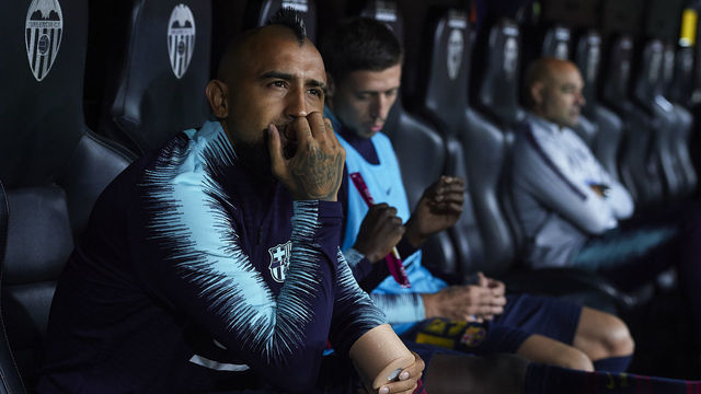 VALENCIA, SPAIN - OCTOBER 07: Arturo Vidal of Barcelona sits on the bench prior to the the La Liga match between Valencia CF and FC Barcelona at Estadio Mestalla on October 7, 2018 in Valencia, Spain.