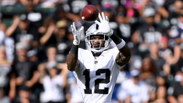 CARSON, CA - OCTOBER 07: Martavis Bryant #12 of the Oakland Raiders makes a catch at StubHub Center on October 7, 2018 in Carson, California.
