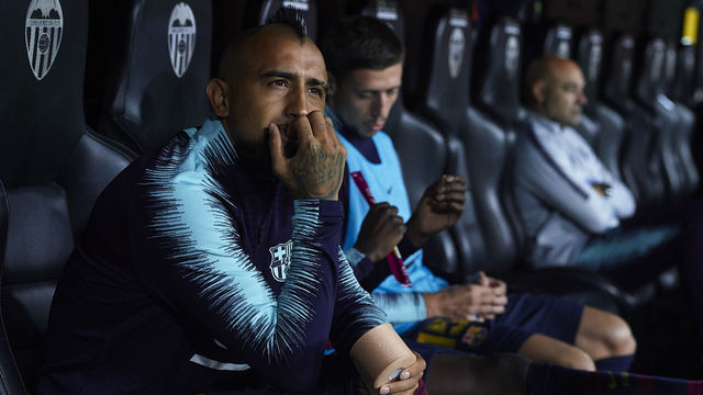 VALENCIA, SPAIN - OCTOBER 07: Arturo Vidal of Barcelona sits on the bench prior to the the La Liga match between Valencia CF and FC Barcelona at Estadio Mestalla on October 7, 2018 in Valencia, Spain.