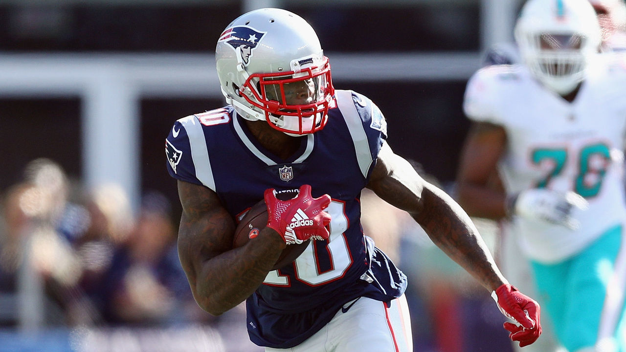 FOXBOROUGH, MA - SEPTEMBER 30: Josh Gordon #10 of the New England Patriots runs with the ball after making a reception during the second half against the Miami Dolphins at Gillette Stadium on September 30, 2018 in Foxborough, Massachusetts.