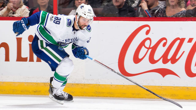 OTTAWA, ON - OCTOBER 17: Sam Gagner #89 of the Vancouver Canucks skates against the Ottawa Senators at Canadian Tire Centre on October 17, 2017 in Ottawa, Ontario, Canada. *** Local Caption ***