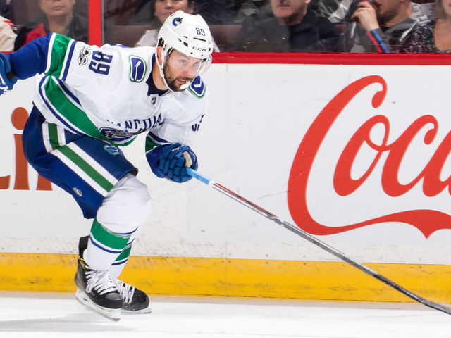 OTTAWA, ON - OCTOBER 17: Sam Gagner #89 of the Vancouver Canucks skates against the Ottawa Senators at Canadian Tire Centre on October 17, 2017 in Ottawa, Ontario, Canada. *** Local Caption ***