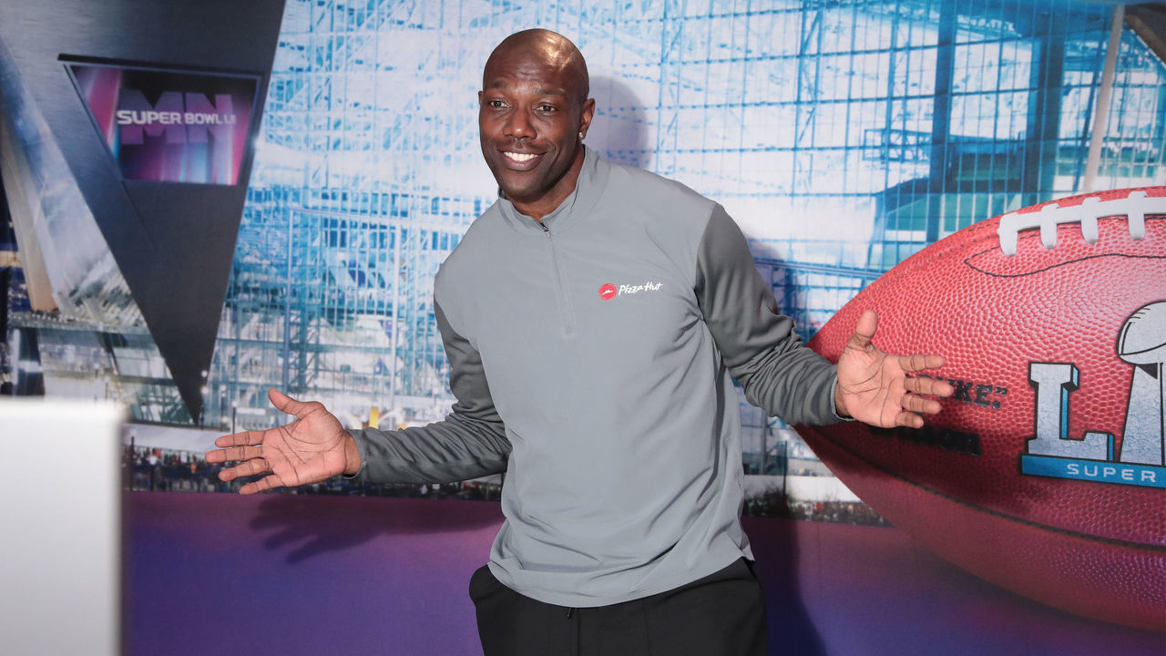 BLOOMINGTON, MN - FEBRUARY 01: Former NFL player Terrell Owens attends SiriusXM at Super Bowl LII Radio Row at the Mall of America on February 1, 2018 in Bloomington, Minnesota.