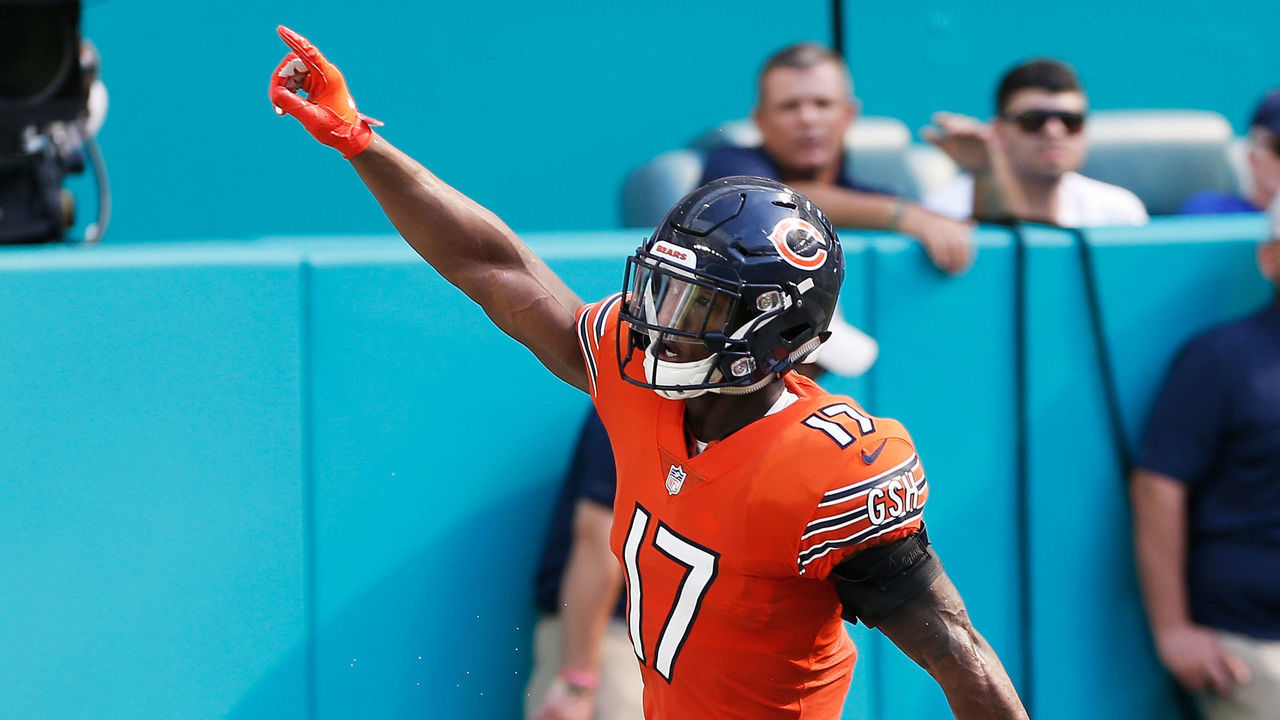 MIAMI, FL - OCTOBER 14: Anthony Miller #17 of the Chicago Bears celebrates a touchdown in the fourth quarter against the Miami Dolphins at Hard Rock Stadium on October 14, 2018 in Miami, Florida.