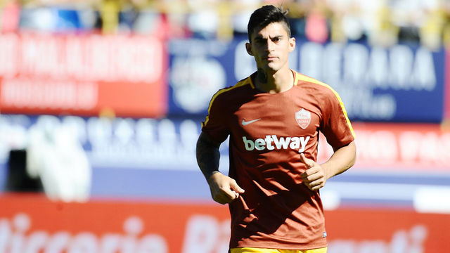BOLOGNA, ITALY - SEPTEMBER 23: Diego Perotti of AS Roma looks on during the warm up prior the beginning of the serie A match between Bologna FC and AS Roma at Stadio Renato Dall'Ara on September 23, 2018 in Bologna, Italy.