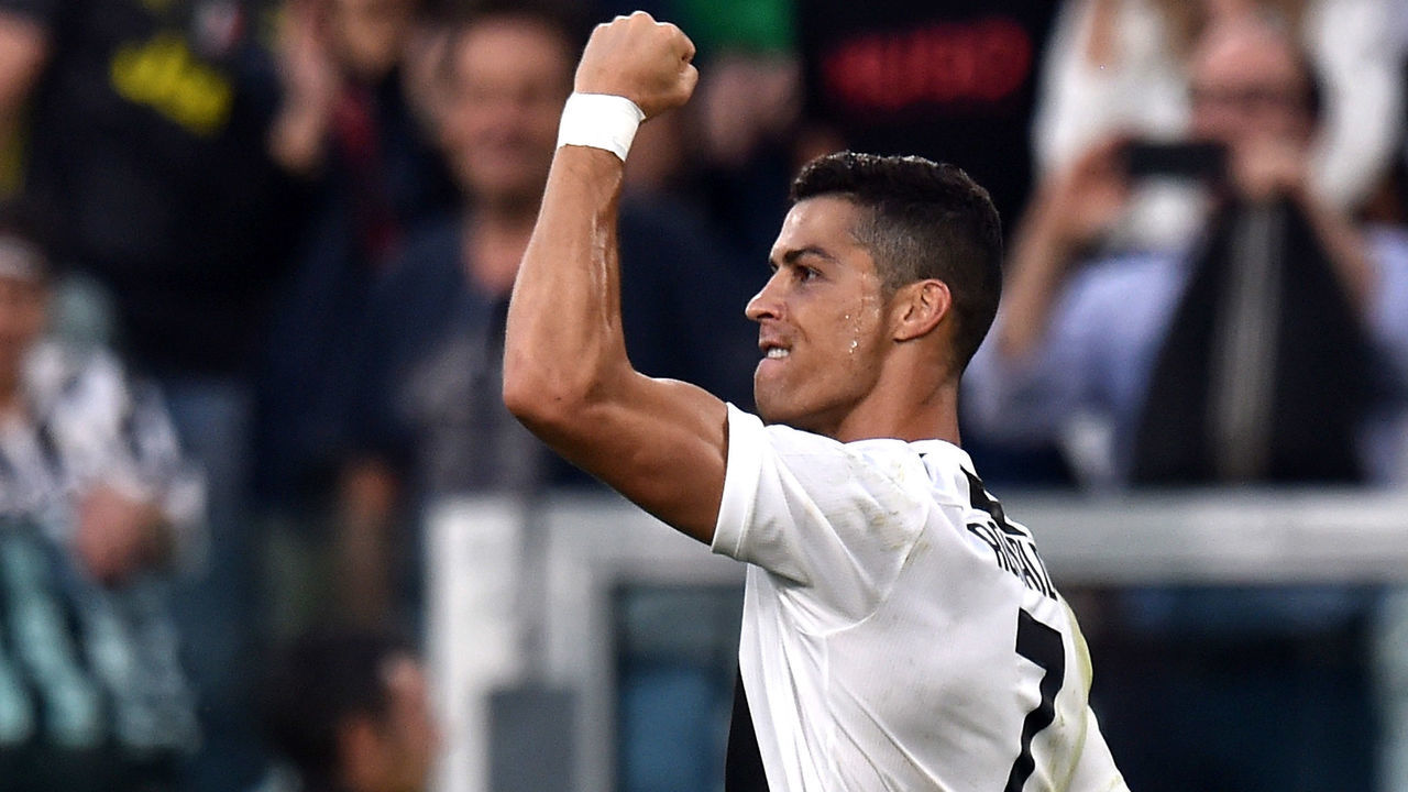 TURIN, ITALY - OCTOBER 20: Cristiano Ronaldo of Juventus celebrates after scoring the opening goal during the Serie A match between Juventus and Genoa CFC at Allianz Stadium on October 20, 2018 in Turin, Italy.