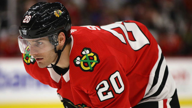 CHICAGO, IL - OCTOBER 12: Brandon Saad #20 of the Chicago Blackhawks awaits a face-off against the Minnesota Wild at the United Center on October 12, 2017 in Chicago, Illinois. The Wild defeated the Blackhawks 5-2.