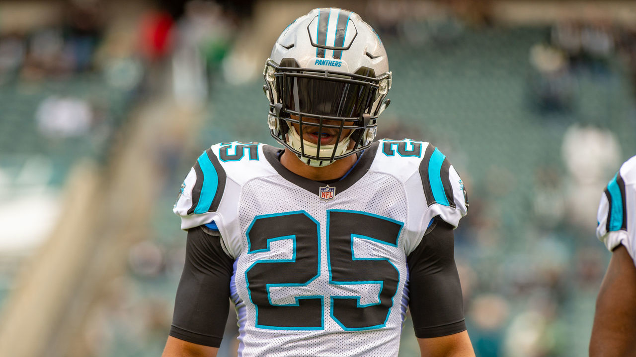 PHILADELPHIA, PA - OCTOBER 21: Carolina Panthers strong safety Eric Reid (25) during the National Football League game between the Carolina Panthers and the Philadelphia Eagles on October 21, 2018 at Lincoln Financial Field in Philadelphia, PA.
