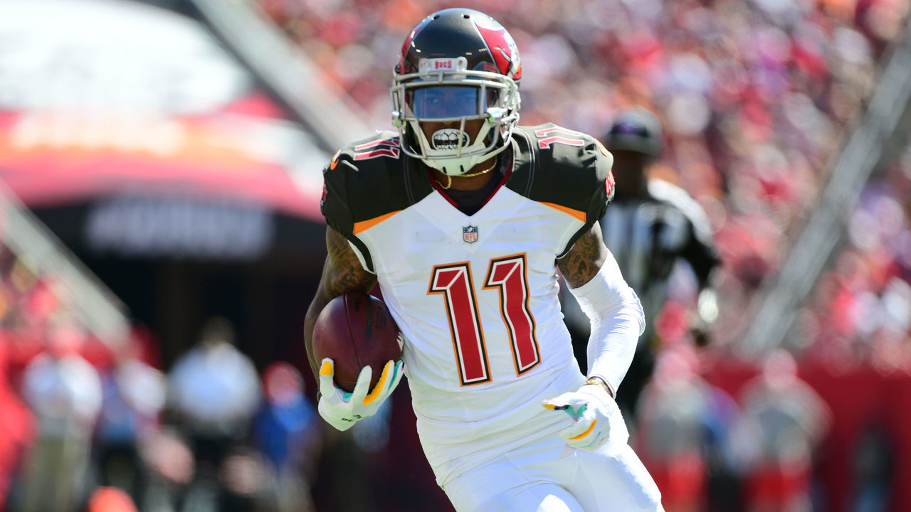 TAMPA, FL - OCTOBER 21: DeSean Jackson #11 of the Tampa Bay Buccaneers makes a catch during the second quarter against the Cleveland Browns on October 21, 2018 at Raymond James Stadium in Tampa, Florida.