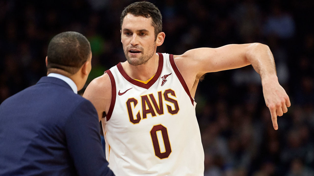 MINNEAPOLIS, MN - OCTOBER 19: Kevin Love #0 of the Cleveland Cavaliers speaks with head coach Tyronn Lue during the game against the Minnesota Timberwolves on October 19, 2018 at the Target Center in Minneapolis, Minnesota. The Timberwolves defeated the Cavaliers 131-123.