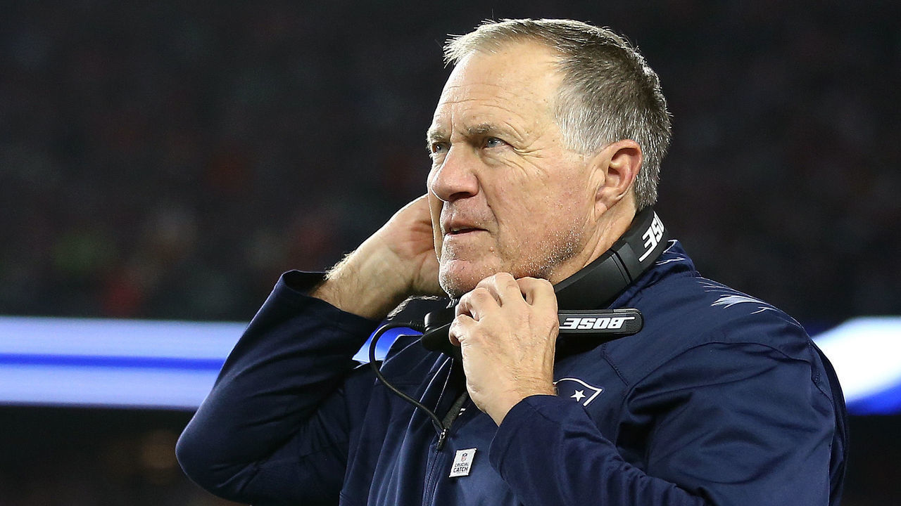 FOXBOROUGH, MA - OCTOBER 14: Bill Belichick, head coach of the New England Patriots walks the sideline in the fourth quarter against the Kansas City Chiefs at Gillette Stadium on October 14, 2018 in Foxborough, Massachusetts.