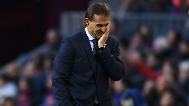 BARCELONA, SPAIN - OCTOBER 28: Julen Lopetegui, Manager of Real Madrid reacts during the La Liga match between FC Barcelona and Real Madrid CF at Camp Nou on October 28, 2018 in Barcelona, Spain.