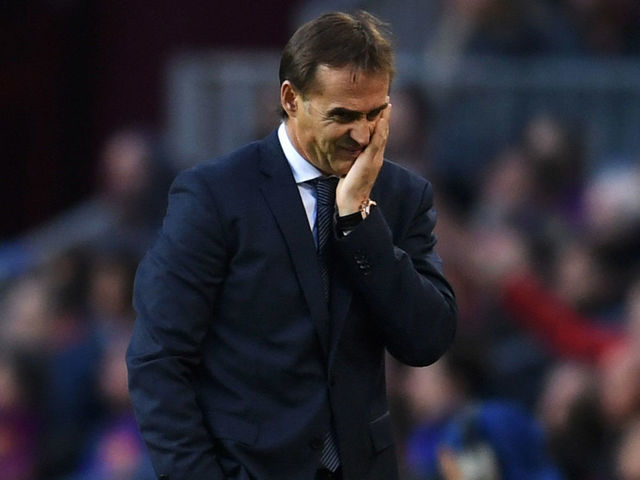 BARCELONA, SPAIN - OCTOBER 28: Julen Lopetegui, Manager of Real Madrid reacts during the La Liga match between FC Barcelona and Real Madrid CF at Camp Nou on October 28, 2018 in Barcelona, Spain.