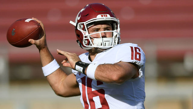 PALO ALTO, CA - OCTOBER 27: Gardner Minshew #16 of the Washington State Cougars warms up during pregame warm ups prior to the start of an NCAA football game against the Stanford Cardinal at Stanford Stadium on October 27, 2018 in Palo Alto, California.