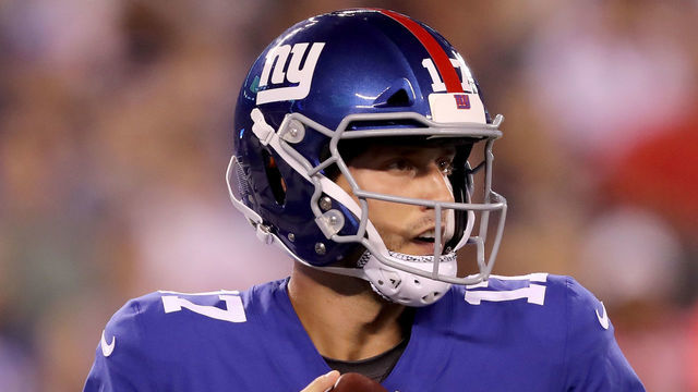 EAST RUTHERFORD, NJ - AUGUST 09: Kyle Lauletta #17 of the New York Giants looks to pass in the fourth quarter against the Cleveland Browns during their preseason game on August 9,2018 at MetLife Stadium in East Rutherford, New Jersey.