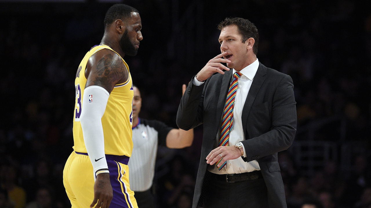 LOS ANGELES, CA - OCTOBER 04: Head coach Luke Walton of the Los Angeles talks with LeBron James #23 during a pre-season basketball game against Sacramento Kingsat Staples Center on October 4, 2018 in Los Angeles, California.