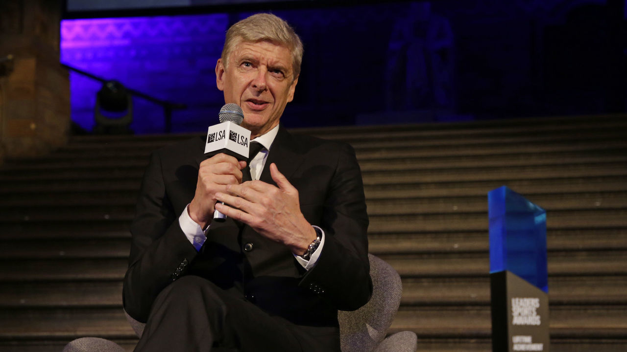 LONDON, ENGLAND - OCTOBER 09: Former Arsenal Manager, Arsene Wenger, speaks after receiving the Lifetime Achievement Award during the Leaders Sport Awards at the Natural History Museum on October 9, 2018 in London, England.