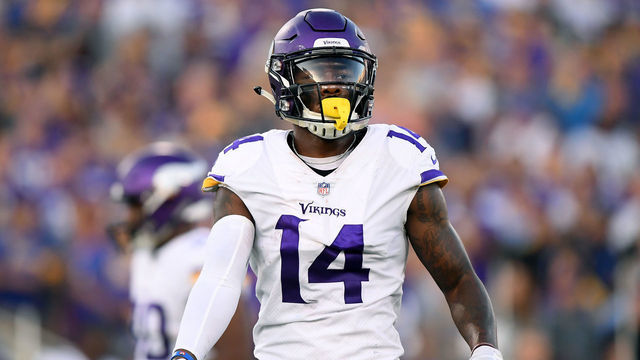 LOS ANGELES, CA - SEPTEMBER 27: Stefon Diggs #14 of the Minnesota Vikings lines up against the Los Angeles Rams at Los Angeles Memorial Coliseum on September 27, 2018 in Los Angeles, California.