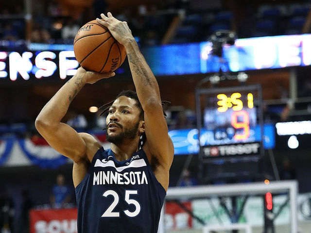 DALLAS, TX - OCTOBER 20: Derrick Rose #25 of the Minnesota Timberwolves at American Airlines Center on October 20, 2018 in Dallas, Texas.