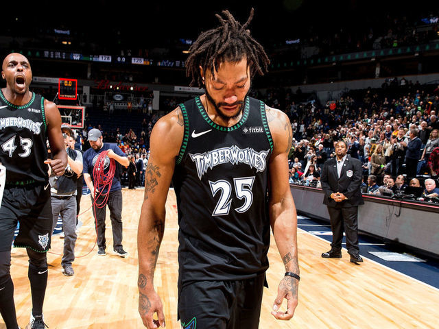 MINNEAPOLIS, MN - OCTOBER 31: Derrick Rose #25 of the Minnesota Timberwolves cries after the game against the Utah Jazz on October 31, 2018 at Target Center in Minneapolis, Minnesota. Mandatory Copyright Notice: Copyright 2018 NBAE