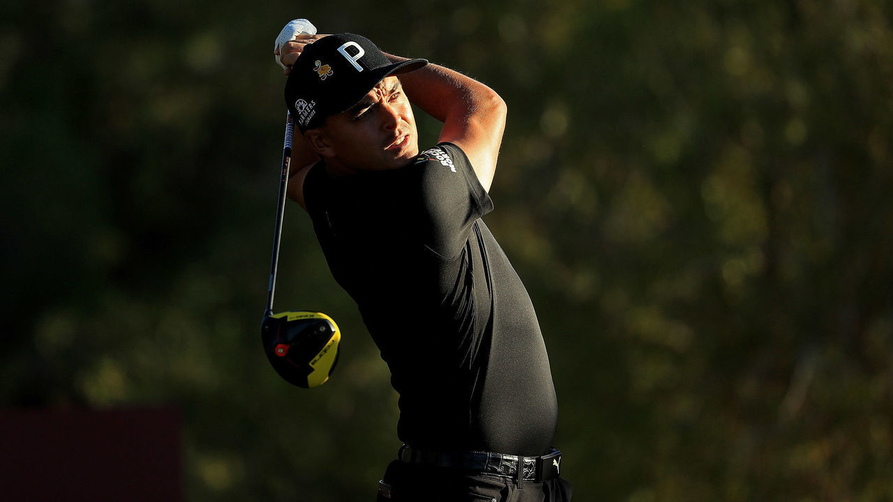 LAS VEGAS, NV - NOVEMBER 02: Rickie Fowler hits a tee shot on the 13th hole during the second round of the Shriners Hospitals for Children Open at TPC Summerlin on November 2, 2018 in Las Vegas, Nevada.