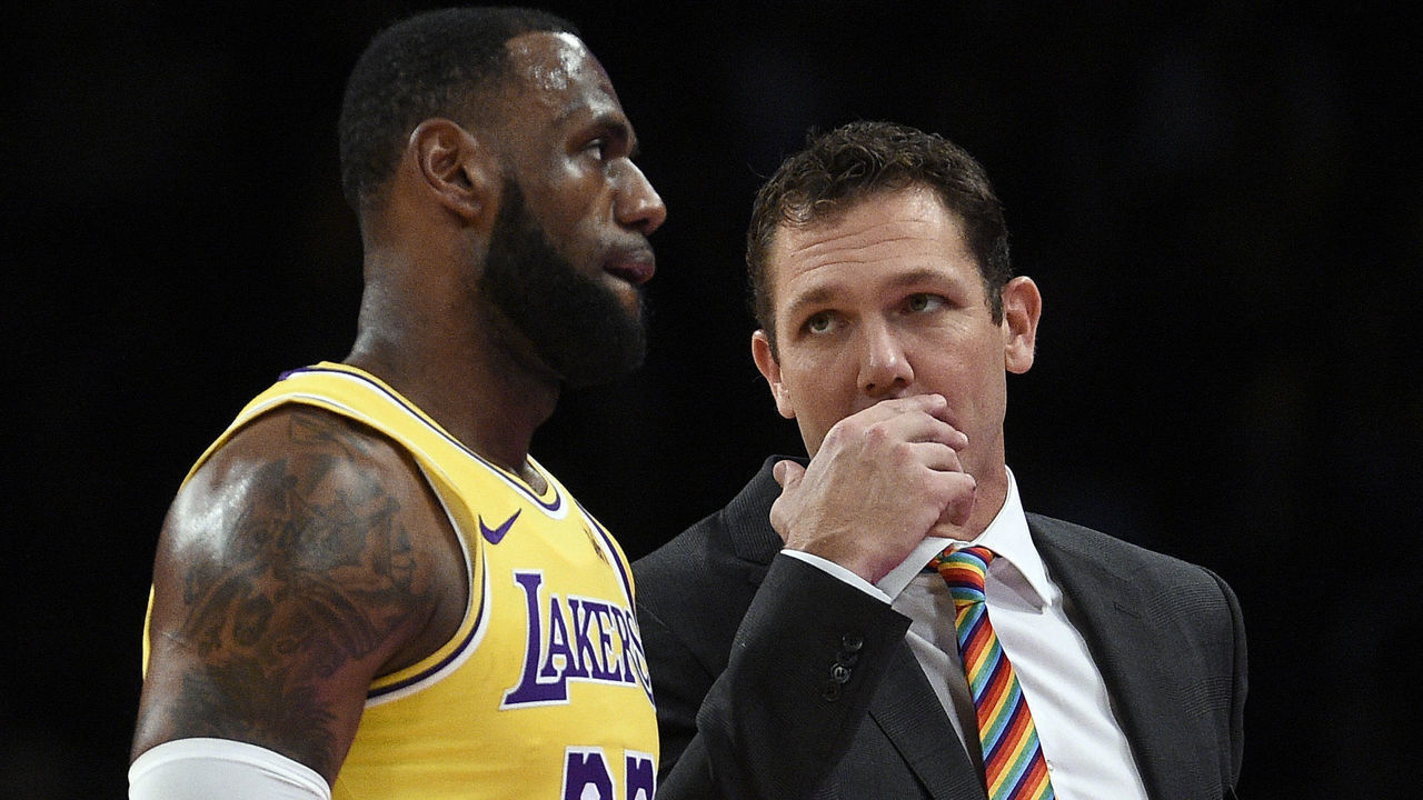 LOS ANGELES, CA - OCTOBER 04: Head coach Luke Walton of the Los Angeles talks with LeBron James #23 during a pre-season basketball game against Sacramento Kingsat Staples Center on October 4, 2018 in Los Angeles, California.