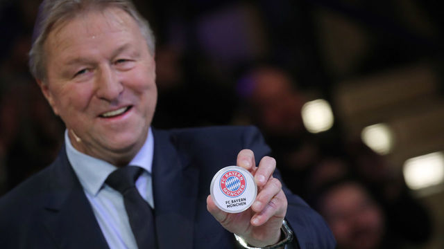 DORTMUND, GERMANY - NOVEMBER 04: Horst Hrubesch presents the team of FC Bayern Muecnhen to play against Hertha BSC Berlin in Berlin during the DFB Cup Round of 16 Draw at Deutsches Fussballmuseum on November 04, 2018 in Dortmund, Germany.