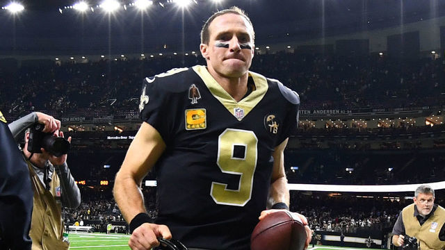 NEW ORLEANS, LA - NOVEMBER 4: Drew Brees #9 of the New Orleans Saints heads off the field after the game against the Los Angeles Rams at the Mercedes Benz Superdome on Noivember 4, 2018 in New Orleans, Louisiana.