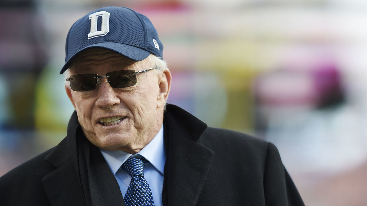 LANDOVER, MD - OCTOBER 21: Owner Jerry Jones of the Dallas Cowboys stands on the field before a game between the Dallas Cowboys and Washington Redskins at FedExField on October 21, 2018 in Landover, Maryland.