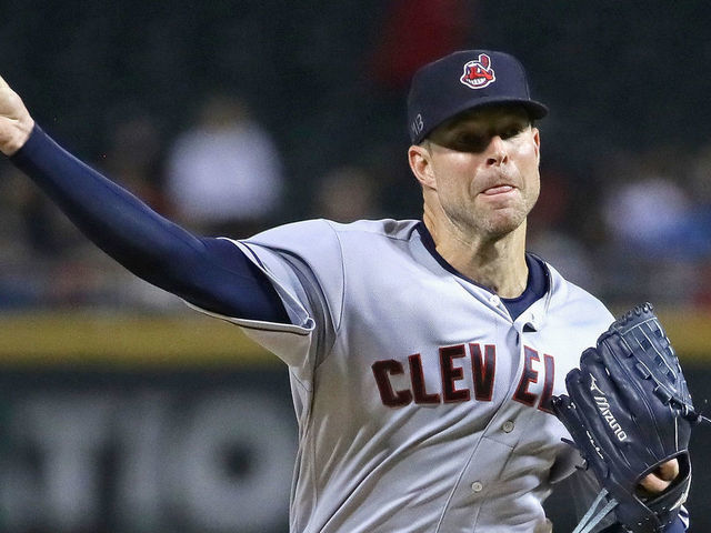 CHICAGO, IL - SEPTEMBER 24: Starting pitcher Corey Kluber #28 of the Cleveland Indians delivers the ball aginst the Chicago White Sox at Guaranteed Rate Field on September 24, 2018 in Chicago, Illinois.
